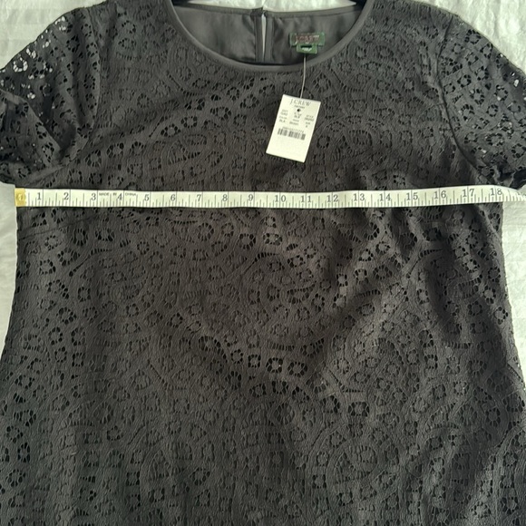 🎄J. Crew black lace top with 3/4 sleeves. Size 6. NWT. - Picture 8 of 11